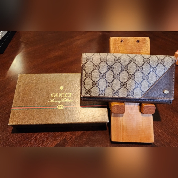 Gucci Brown and Gold Monogram Wallet - Picture 1 of 11